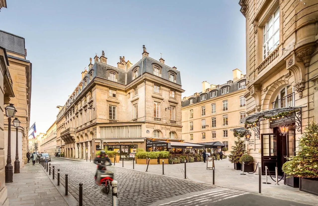 Merveil Signature - Valois - Louvre View Paris 0*,  Frankrig