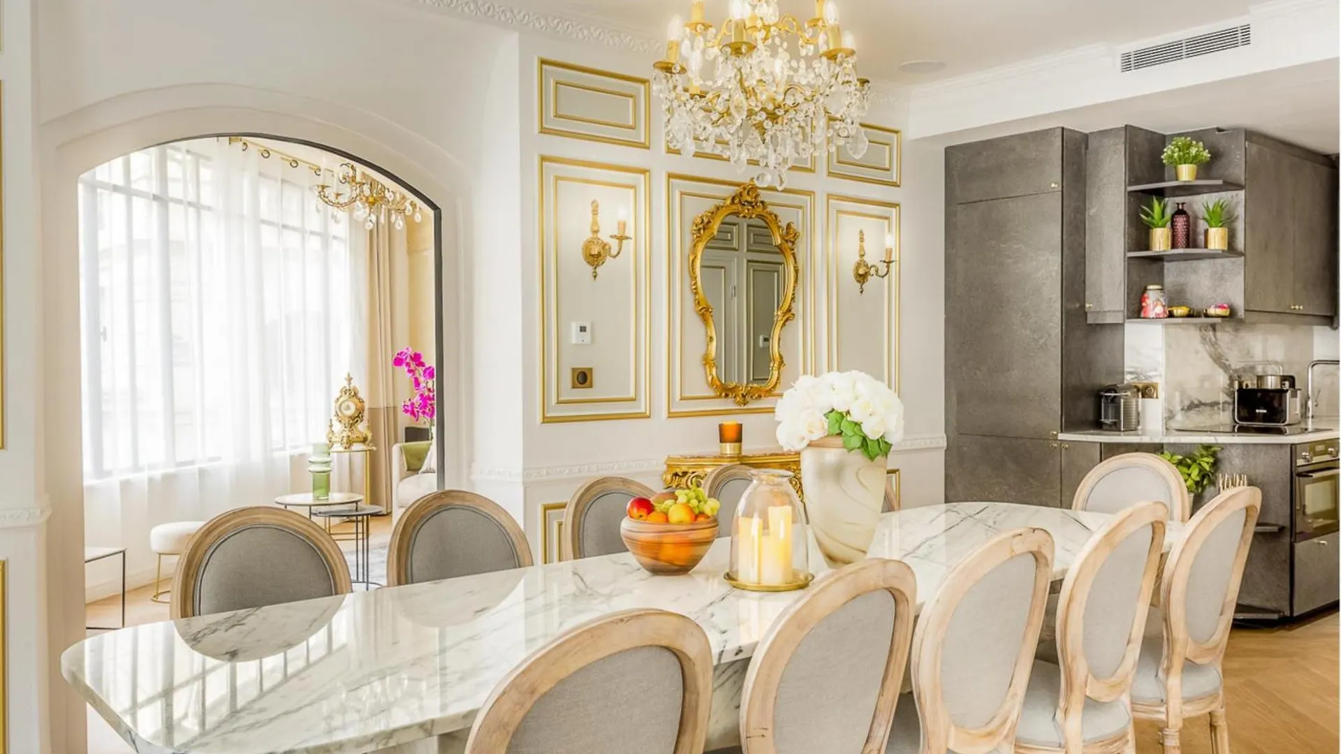 Merveil Signature - Valois - Louvre View Paris Apartment