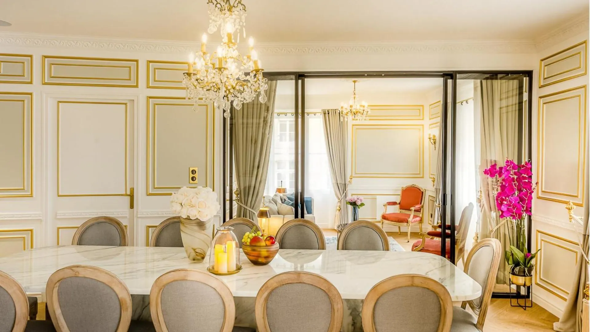 Merveil Signature - Valois - Louvre View Paris Apartment
